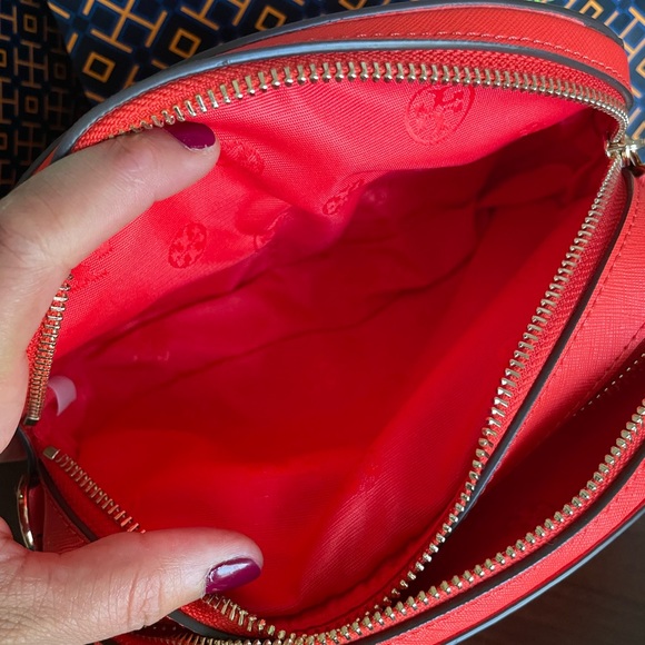 Tory burch crossbody and wallet - Picture 9 of 16